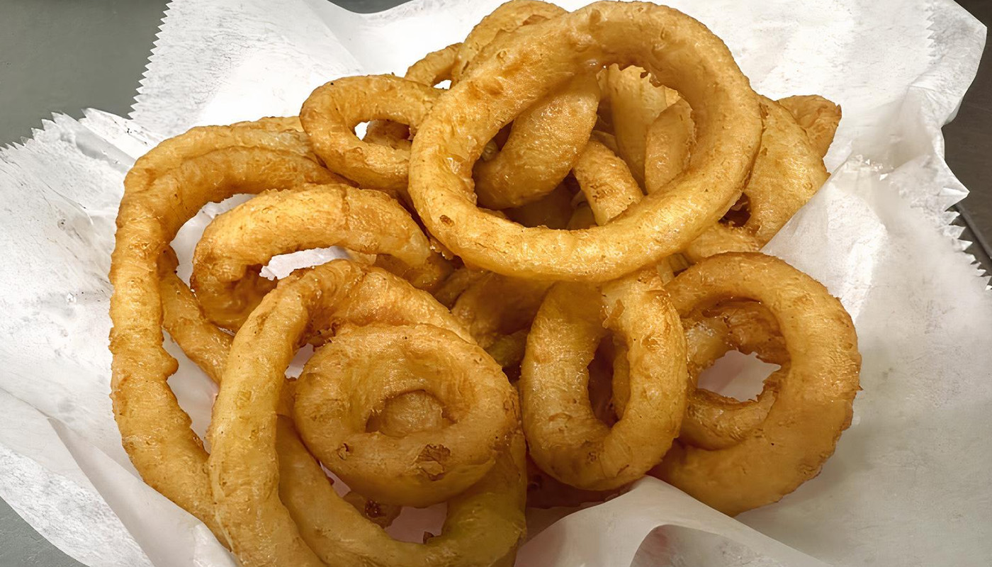 BASKET of ONION RINGS image