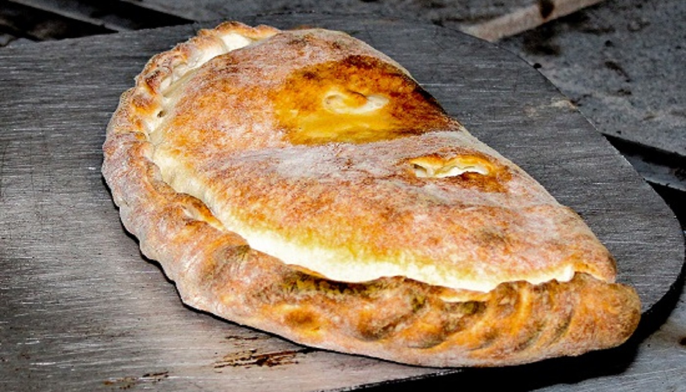 CALZONE image